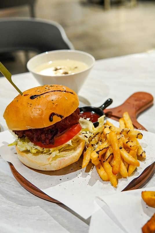 【台中最優秀的美式料理！】BeBo美式餐廳溫馨舒適、美味招牌