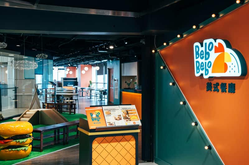 【台中聚餐不二選】BEBO美式餐廳，貼心免服務費，夜景美食雙