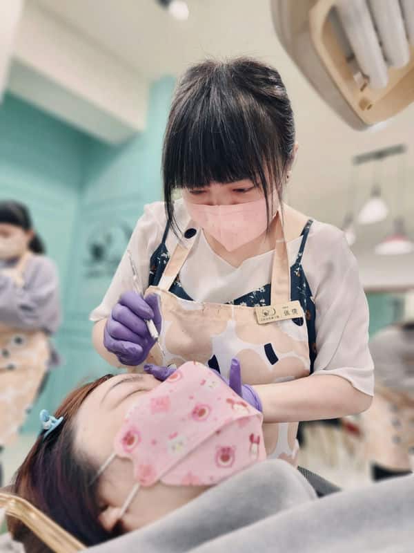 擺脫手殘畫眉煩惱！嘗試台南新美妝熱潮半永久霧眉