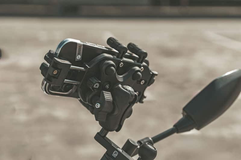 八力架 OctaStand 機車手機架騎機車生活的最佳夥伴 八力架 OctaStand 機車手機架騎機車生活的最佳夥伴