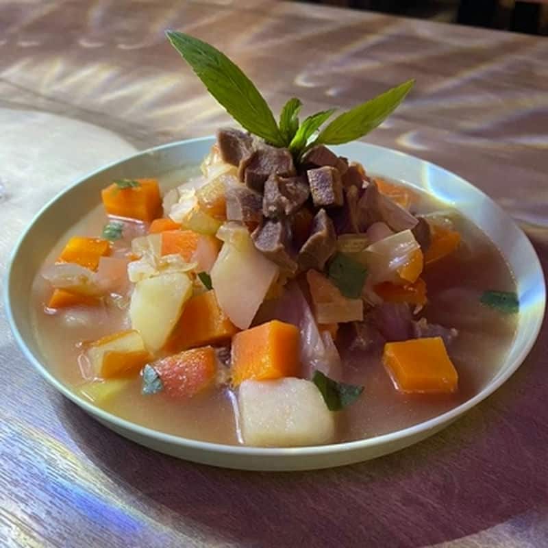 私嚐小聚餐酒館新竹巷弄裡的夜間美食與寵物天堂！