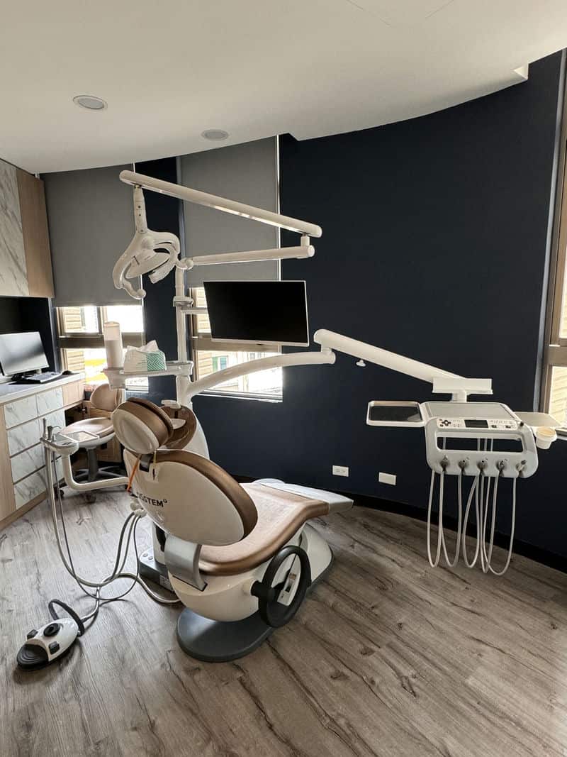 「我在泉玥牙醫，讓我的笑容更美麗！」