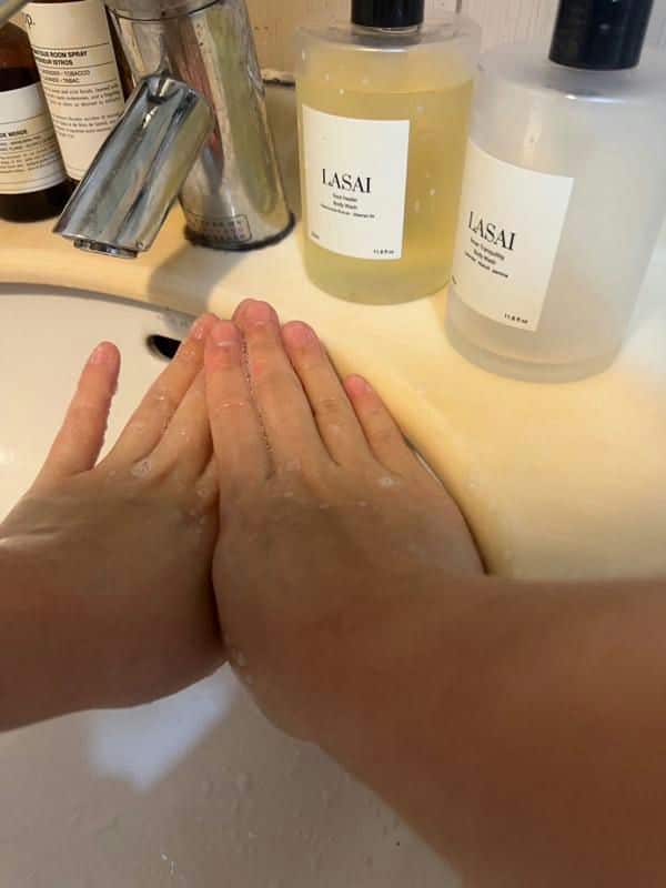 享受質感生活：LASAI經典沐浴組的書是香氣