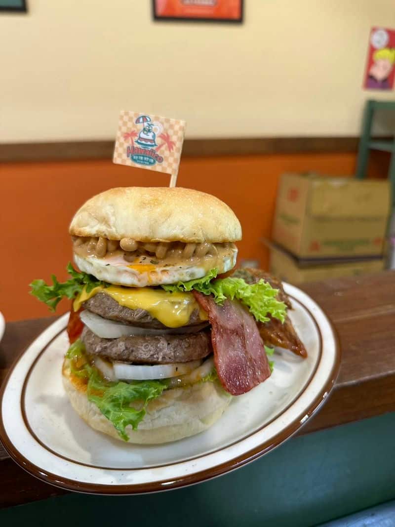 北高雄不容錯過的美味之旅好哇好哇美式餐館的魔幻漢堡饗宴！