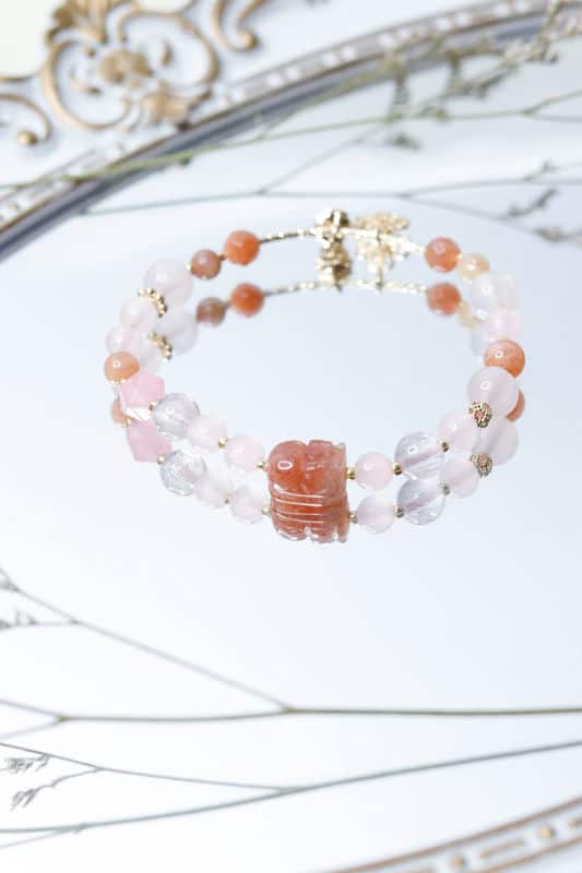 放下困境,跟著怡霏老師學塔羅牌! 放下困境,跟著怡霏老師學塔羅牌!