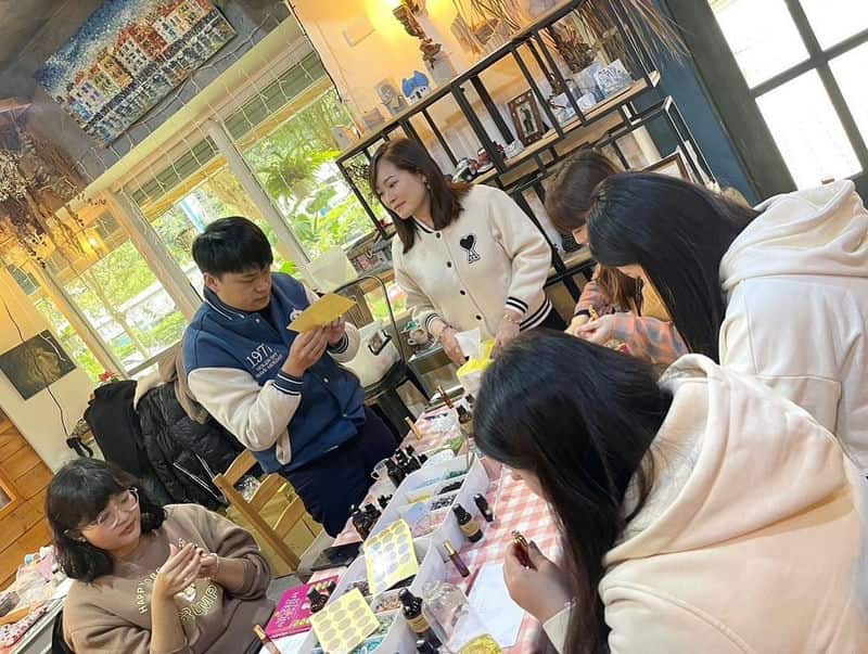 「嘿!學塔羅牌,選對老師才是王道!」 「嘿!學塔羅牌,選對老師才是王道!」