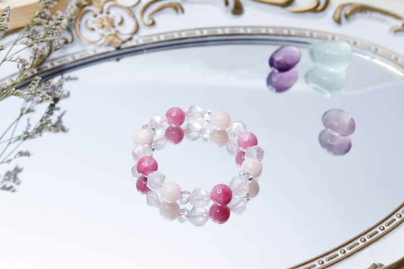 探索怡霏老師的生命靈數，開啟我幫助朋友的神奇旅程！