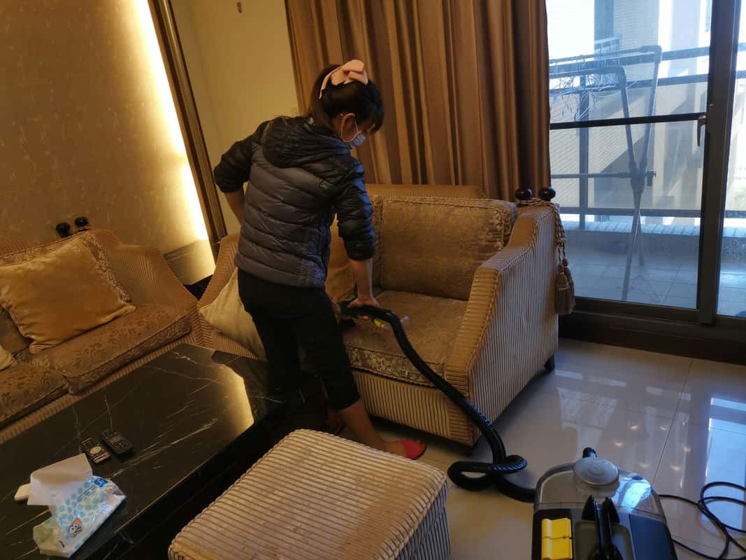 搞定！床墊清潔不再是難事！跟著我體驗「景盛沙發清潔有限公司」