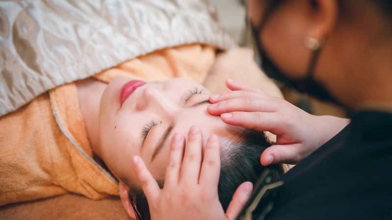 夏日油光煩惱來芙娜莎SPA會館,輕鬆解決粉刺毛孔問題! 夏日油光煩惱來芙娜莎SPA會館,輕鬆解決粉刺毛孔問題!